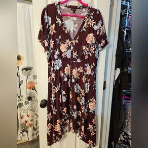 Torrid size 2 burgundy floral dress